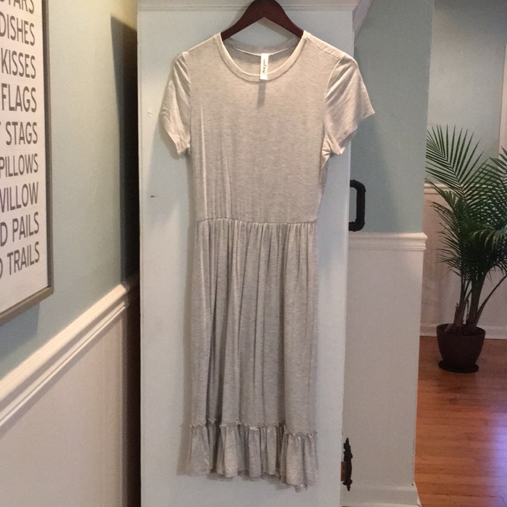 Wren & Ivory Midi Dress